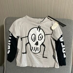 Nununu long sleeve new with tags distressed